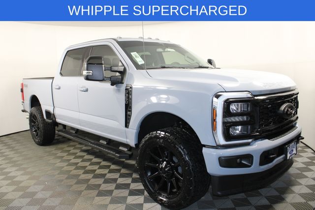 2025 Ford F-350 Super Duty Lariat's photo