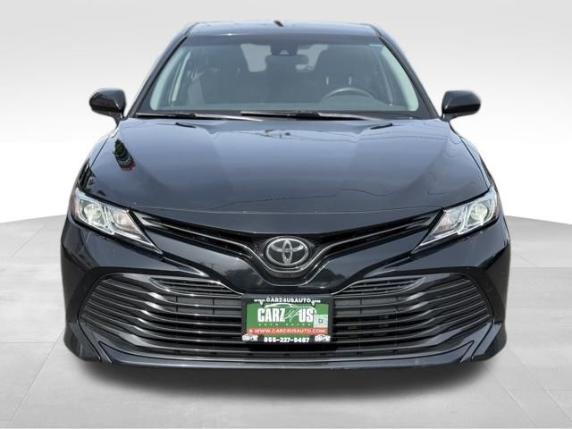 2020 Toyota Camry LE photo 2