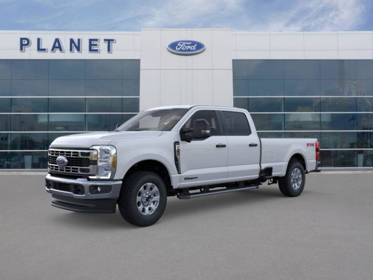 2025 Ford Super Duty F-350 SRW XLT 4WD Crew Cab 6.75' Box