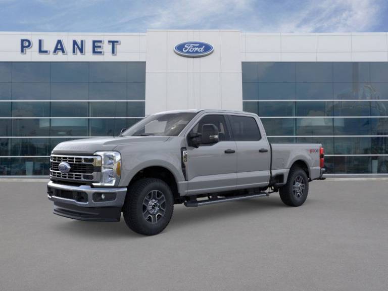 2025 Ford Super Duty F-350 SRW XLT 4WD Crew Cab 6.75' Box