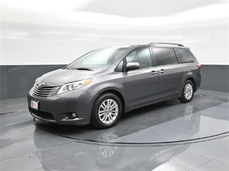 2017 Toyota Sienna XLE