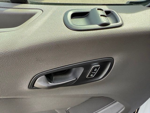 2023 Ford Transit Passenger XL photo 4