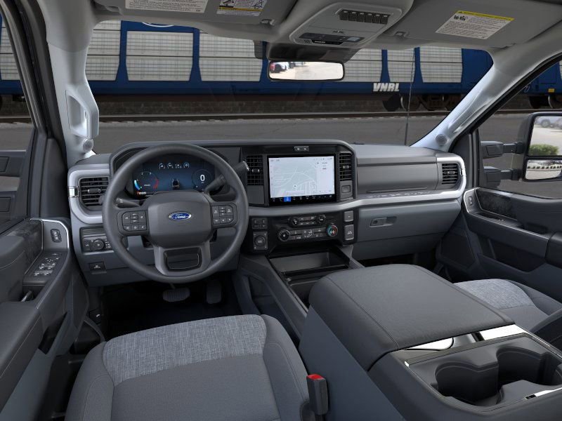 2026 Ford F-250 XLT photo 9