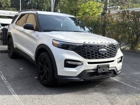 2022 Ford Explorer ST-Line
