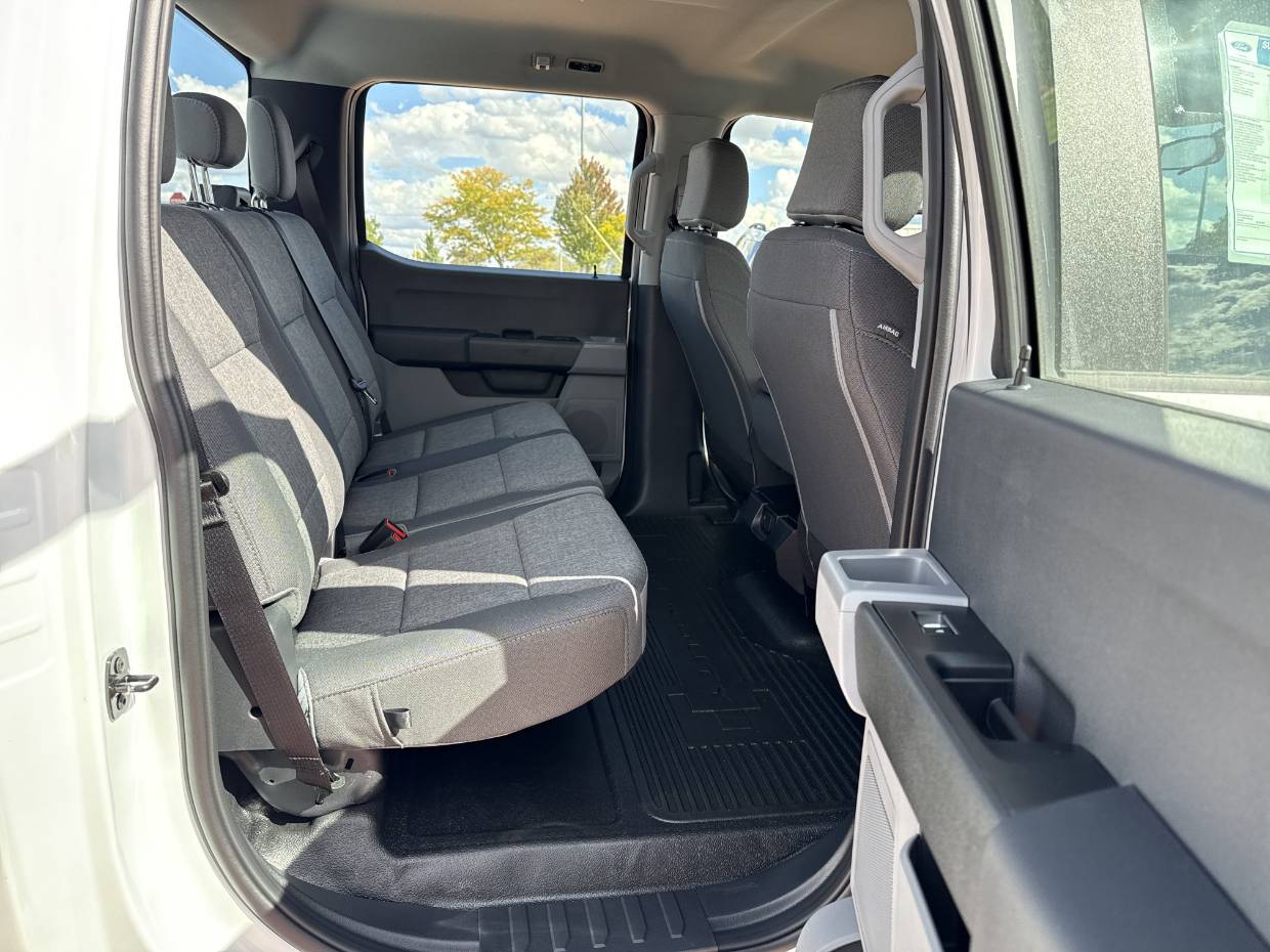 2026 Ford F-350 Super Duty XL - Photo 14