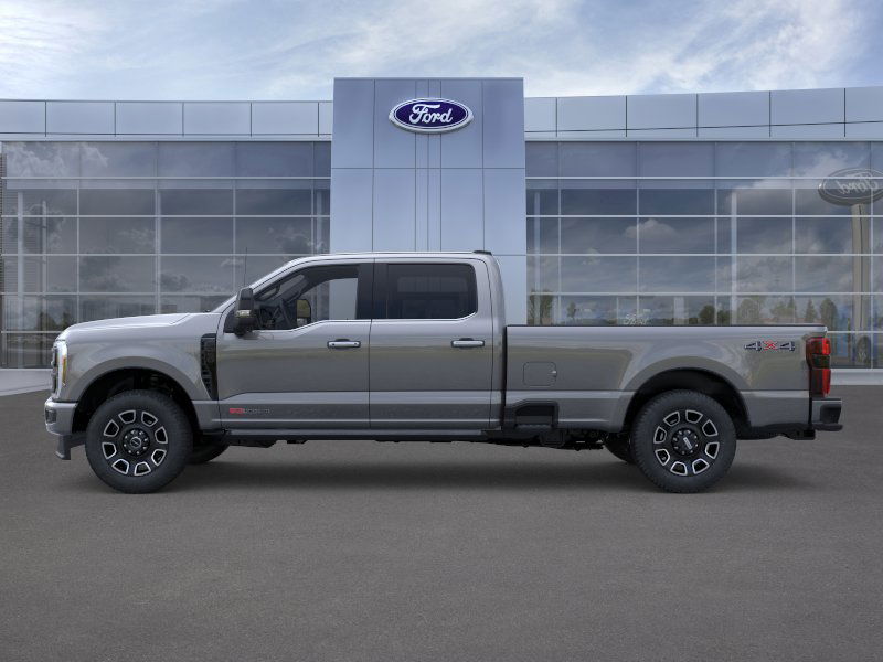 2025 Ford F-350 Platinum photo 3