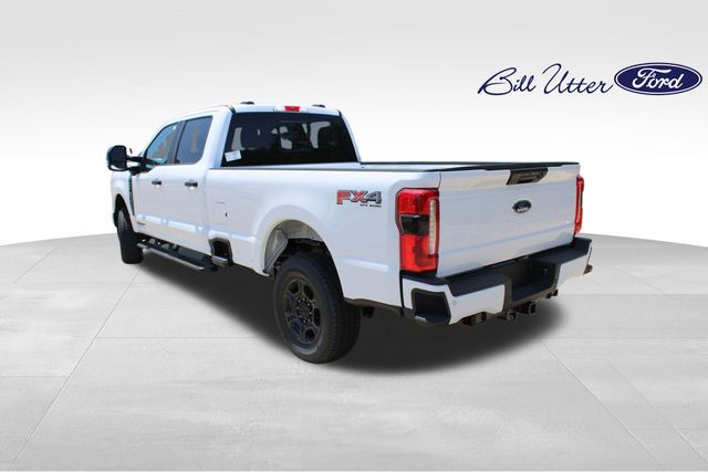 2025 Ford F-250 photo 4