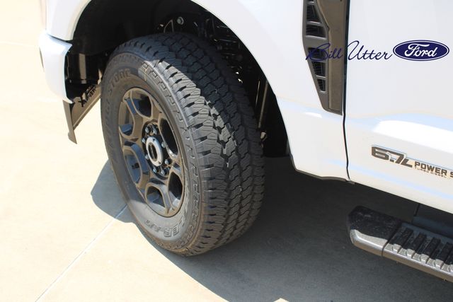 2025 Ford F-250 photo 5
