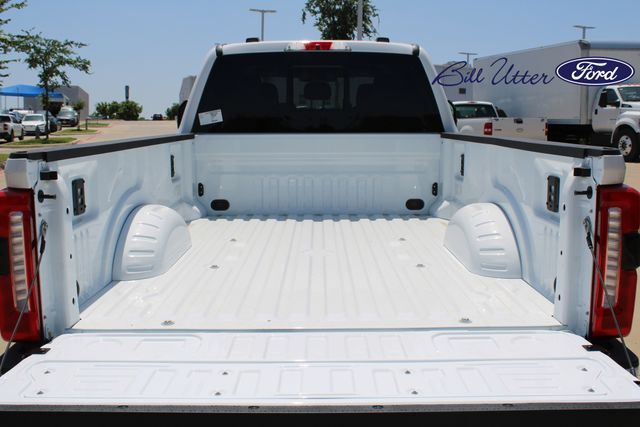 2025 Ford F-250 photo 6