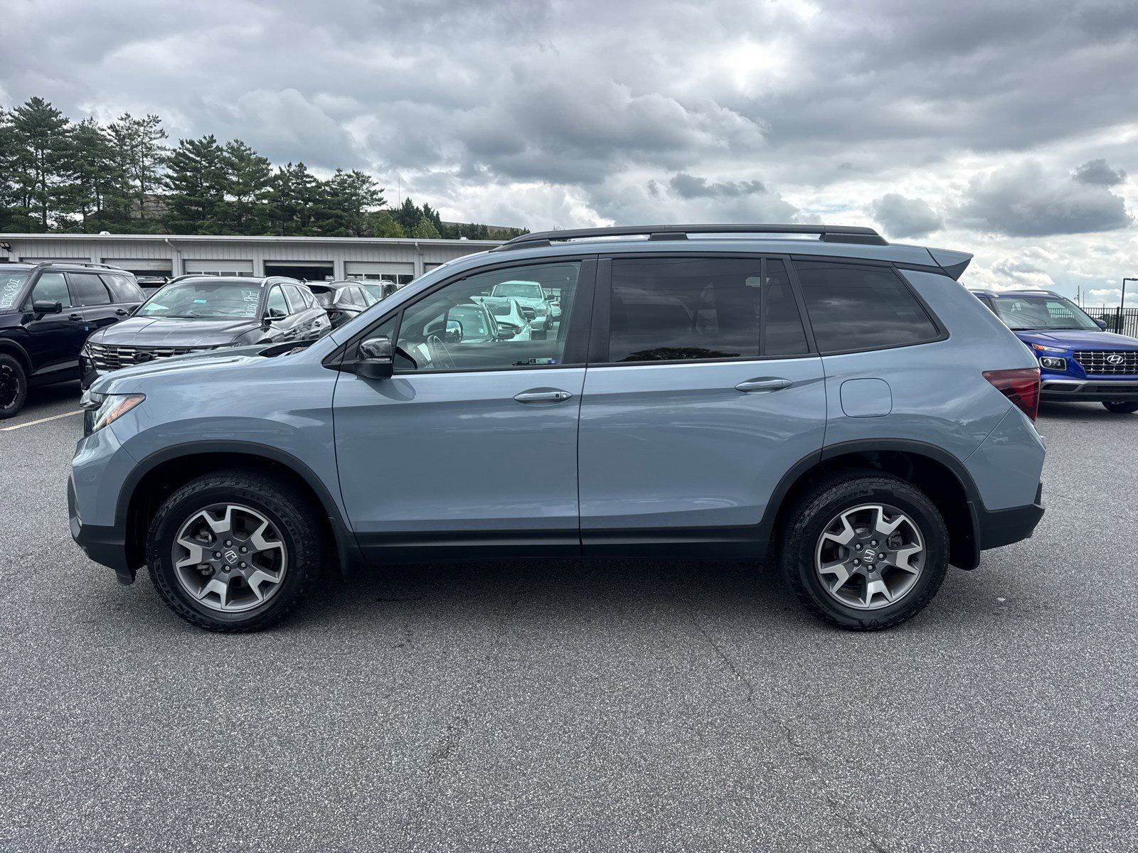 2022 Honda Passport TrailSport photo 2