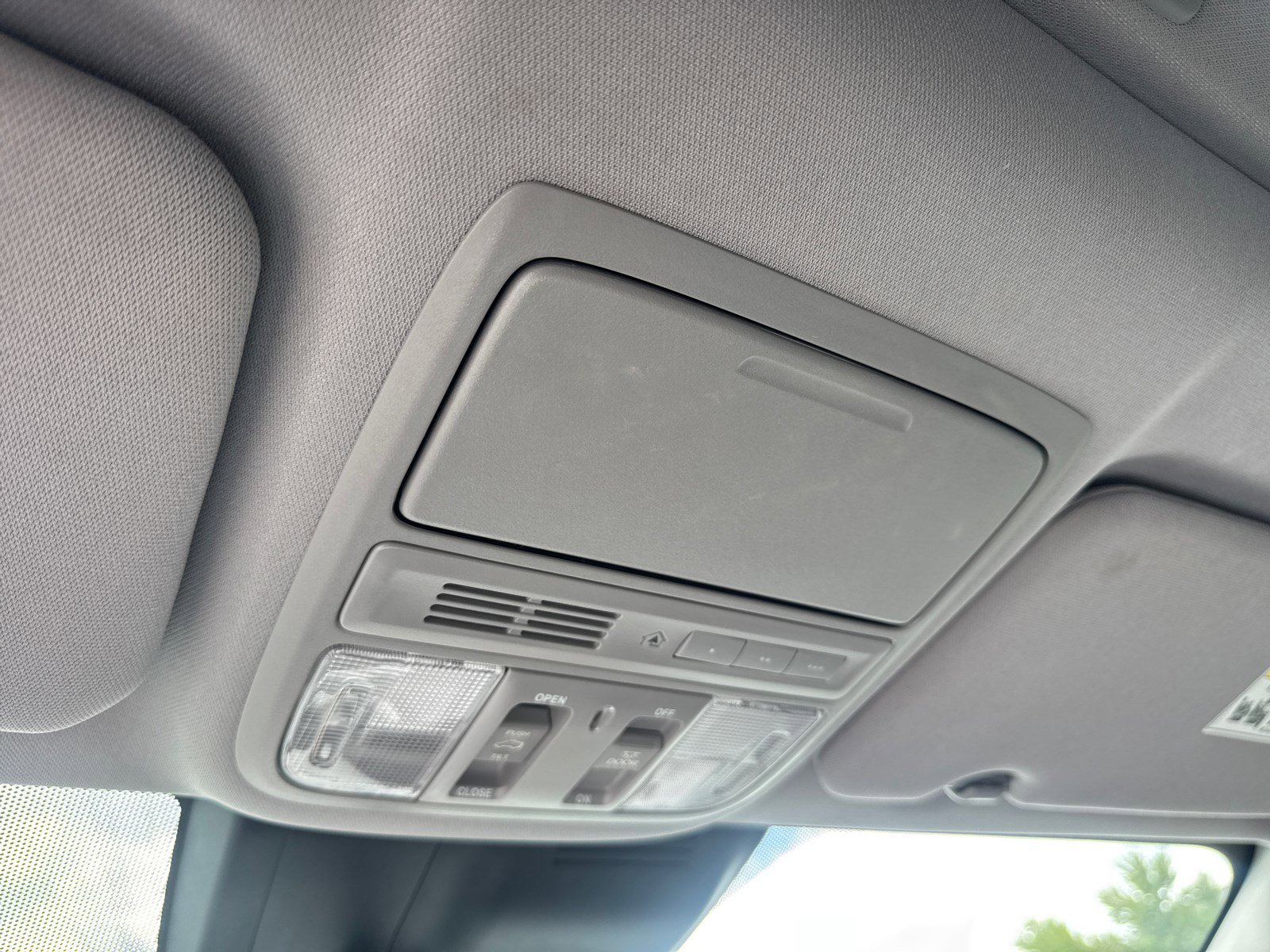 2022 Honda CR-V Hybrid EX-L photo 22