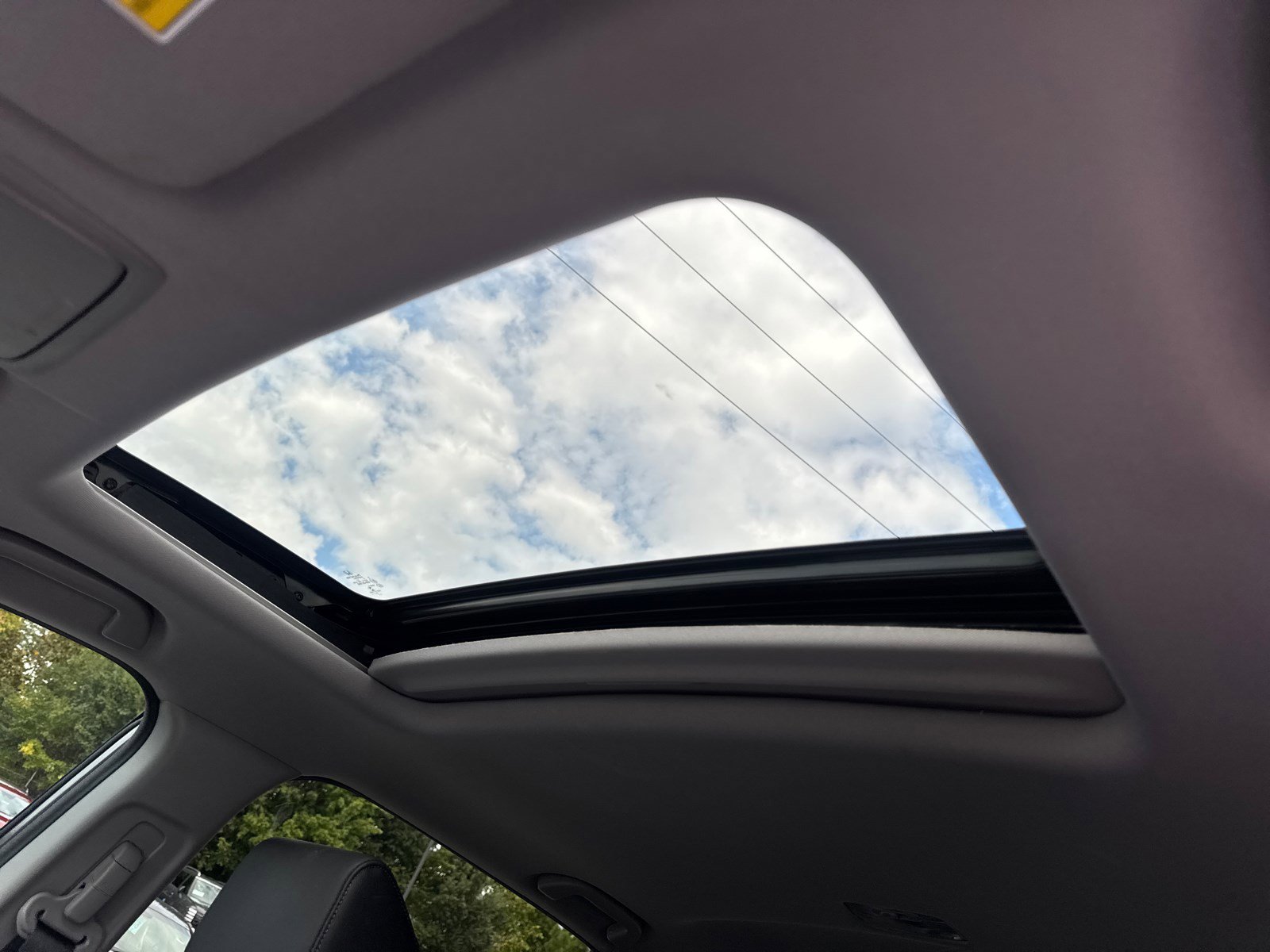 2022 Honda CR-V Hybrid EX-L photo 23