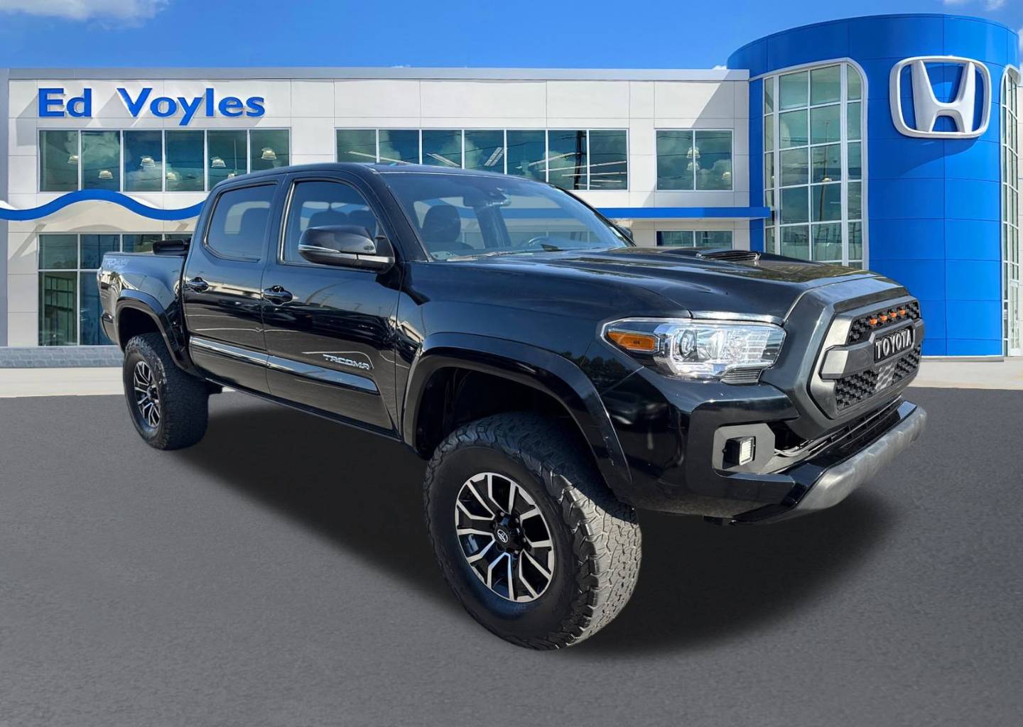 2021 Toyota Tacoma TRD Sport's photo