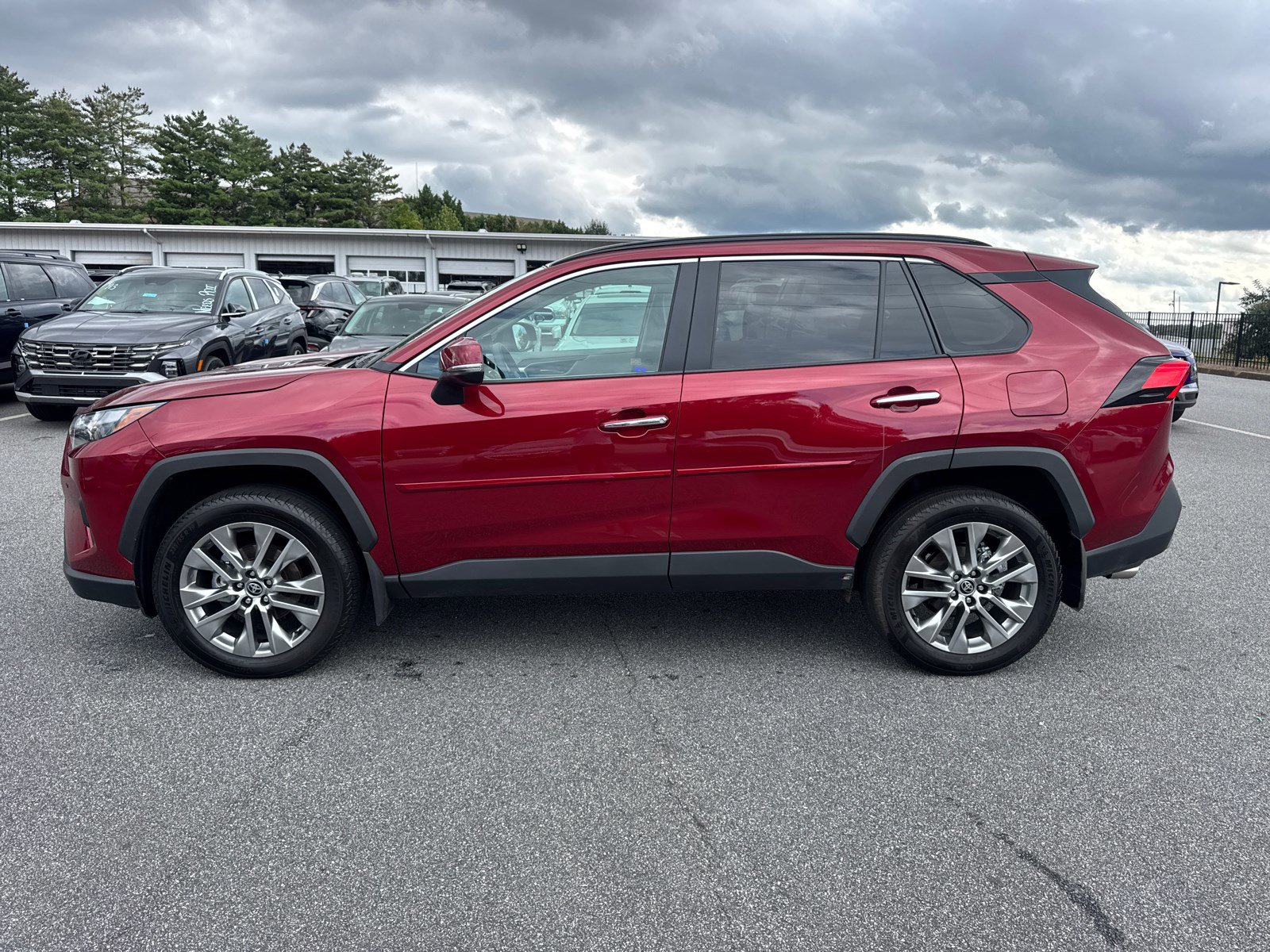 2024 Toyota RAV4 Limited photo 4