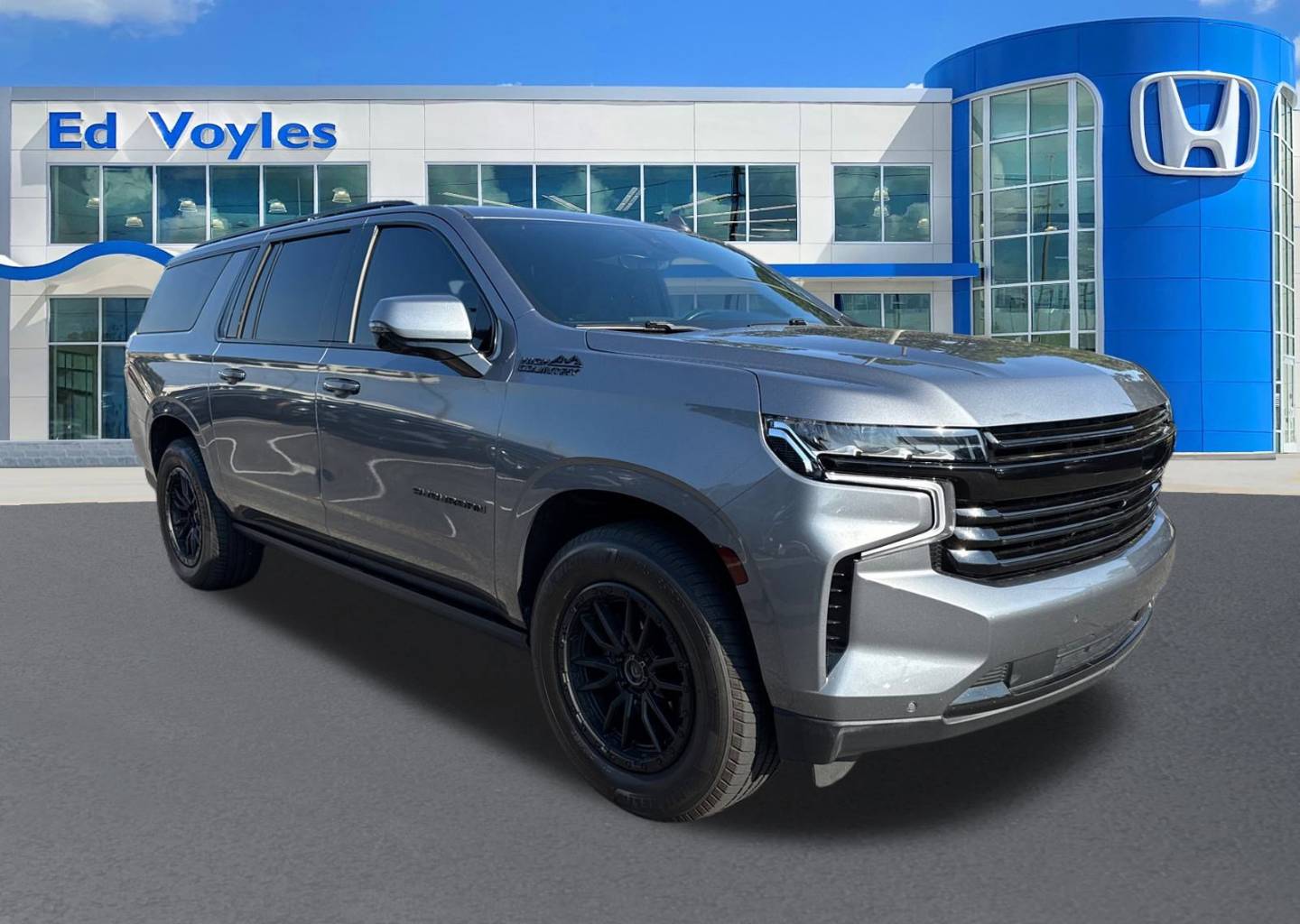 2021 Chevrolet Suburban High Country's photo