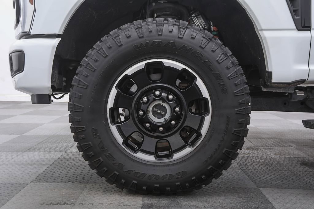 2025 Ford F-250 Lariat photo 7