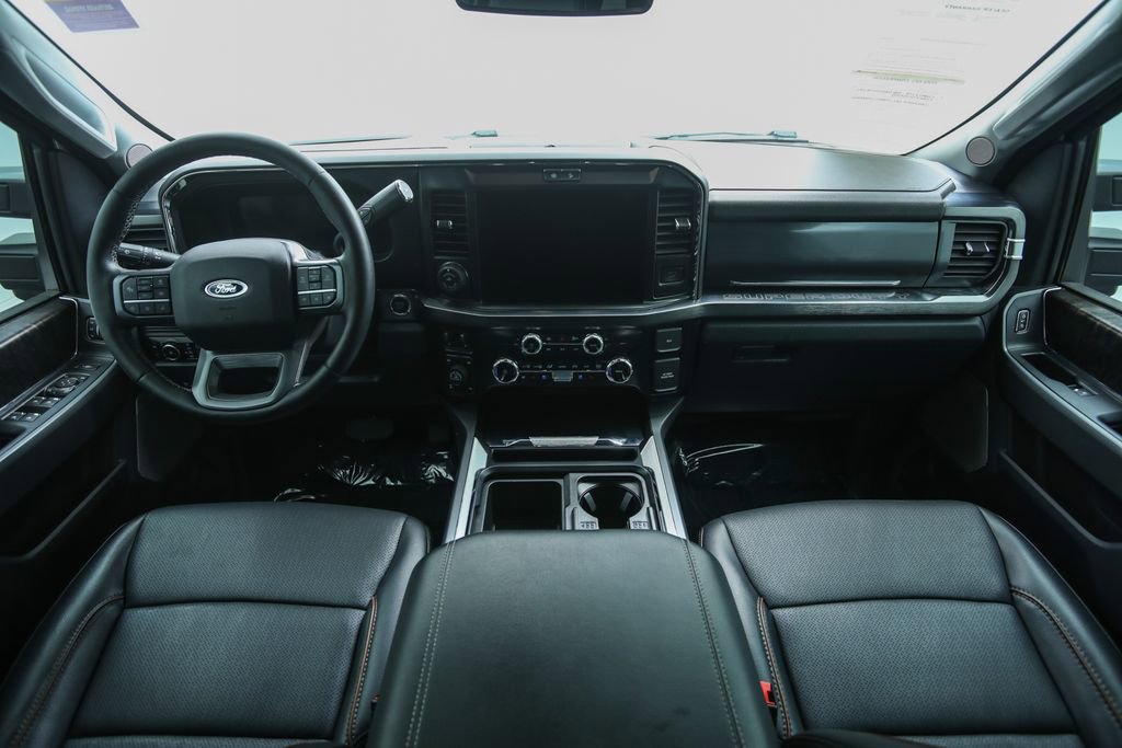 2025 Ford F-250 Lariat photo 16