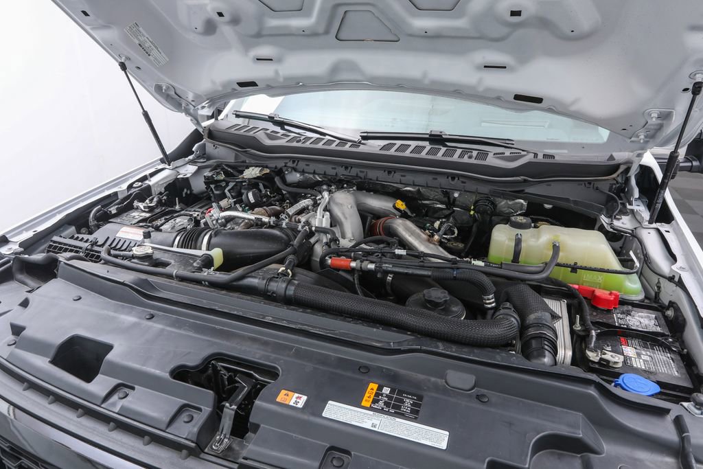 2025 Ford F-250 Lariat photo 19