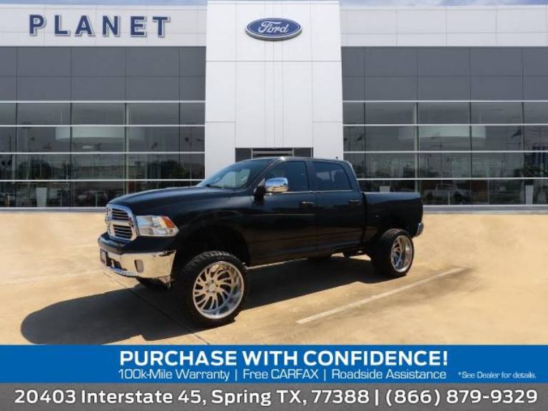 2019 RAM 1500 Classic Lone Star 4X2 Crew Cab 5'7 Box
