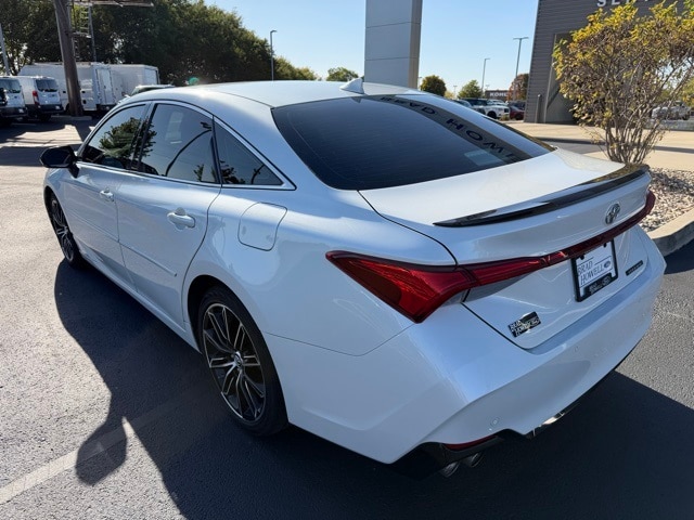 2019 Toyota Avalon Touring photo 8
