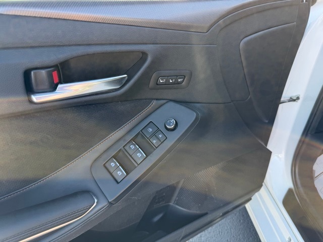2019 Toyota Avalon Touring photo 18