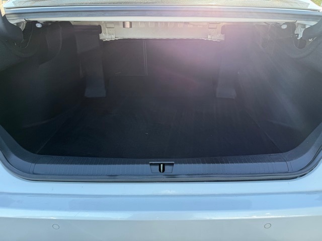 2019 Toyota Avalon Touring photo 22