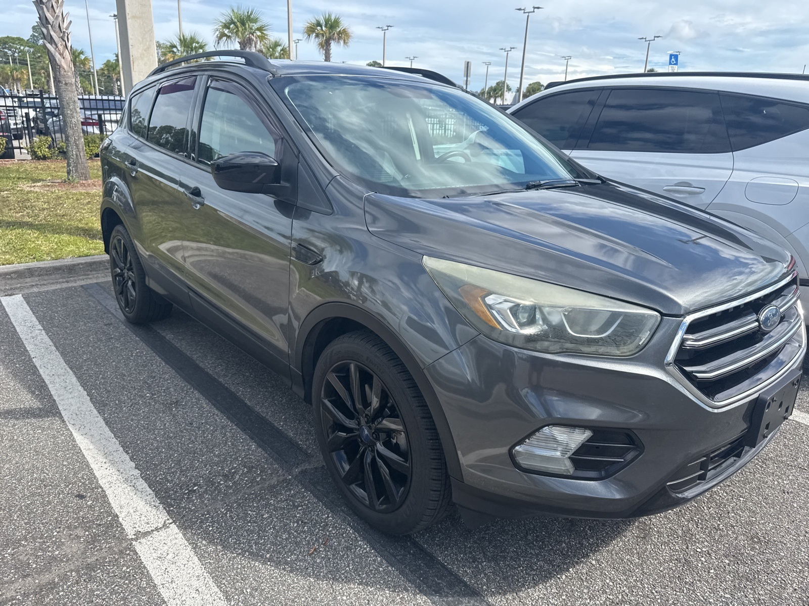 Used 2017 Ford Escape SE