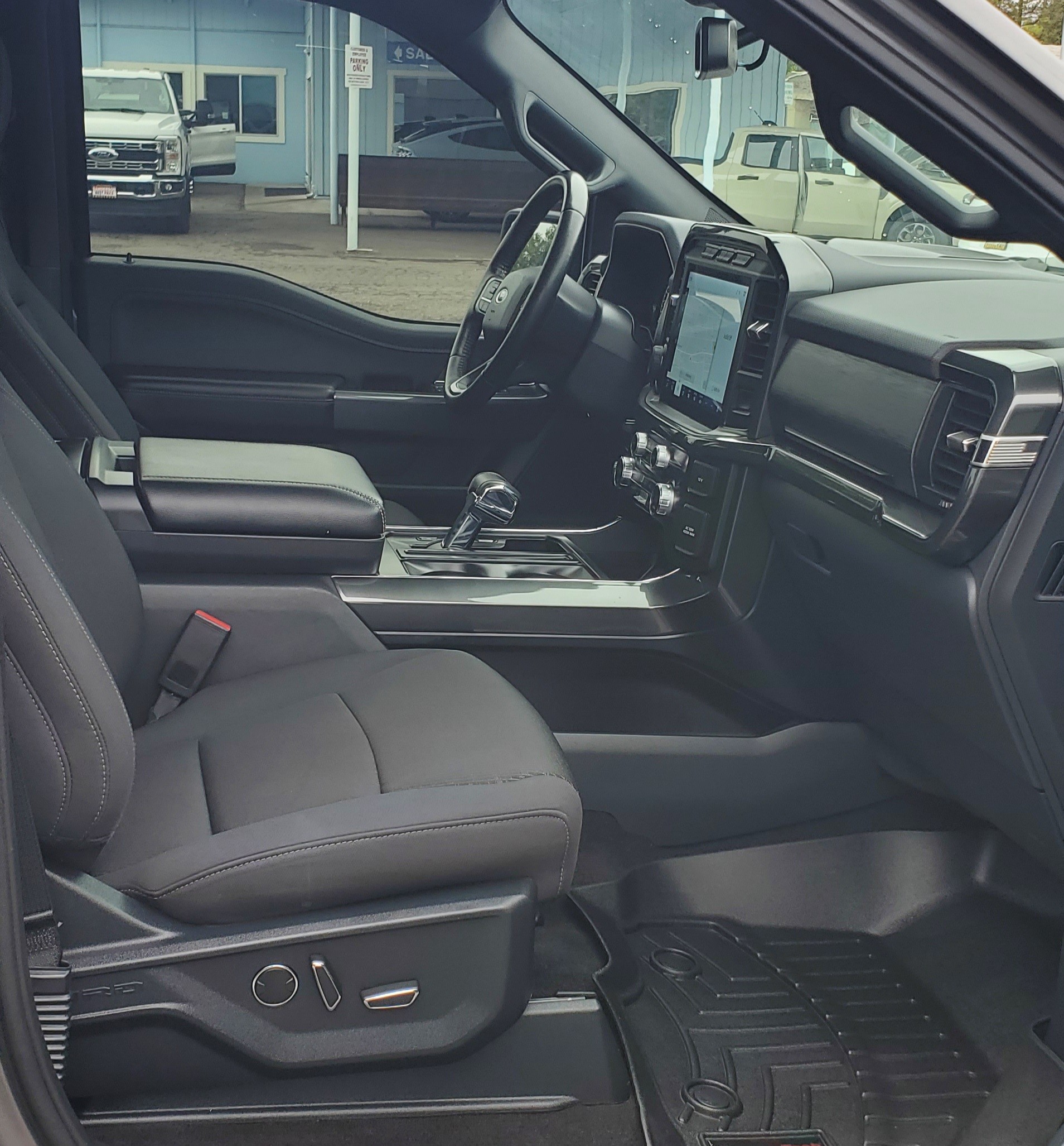 2021 Ford F-150 XLT photo 3