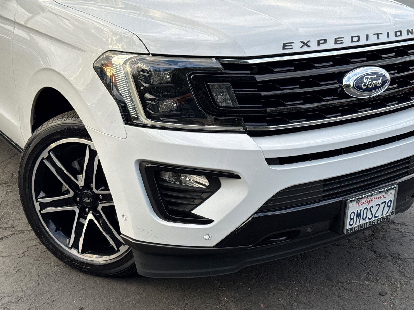 2019 Ford Expedition Limited photo 3