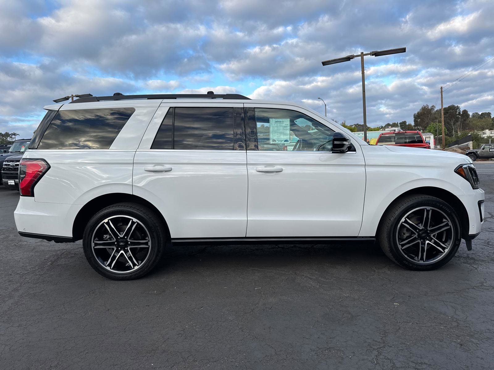 2019 Ford Expedition Limited photo 7