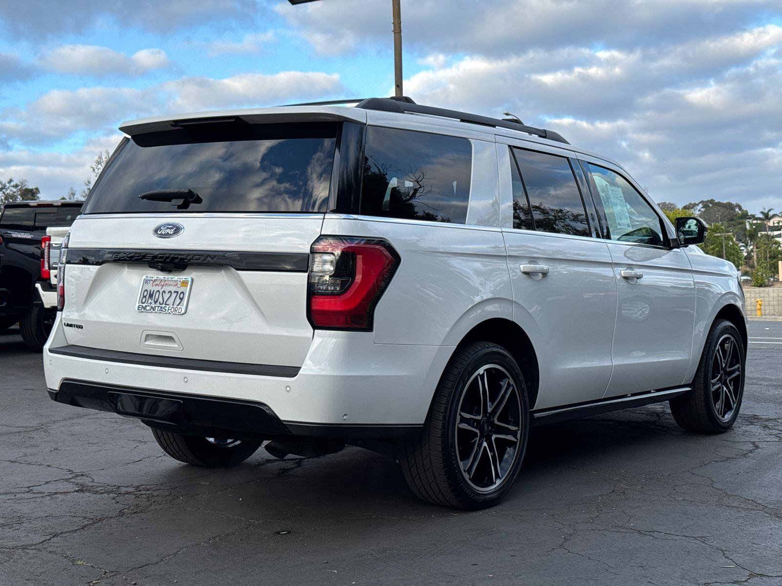 2019 Ford Expedition Limited photo 13