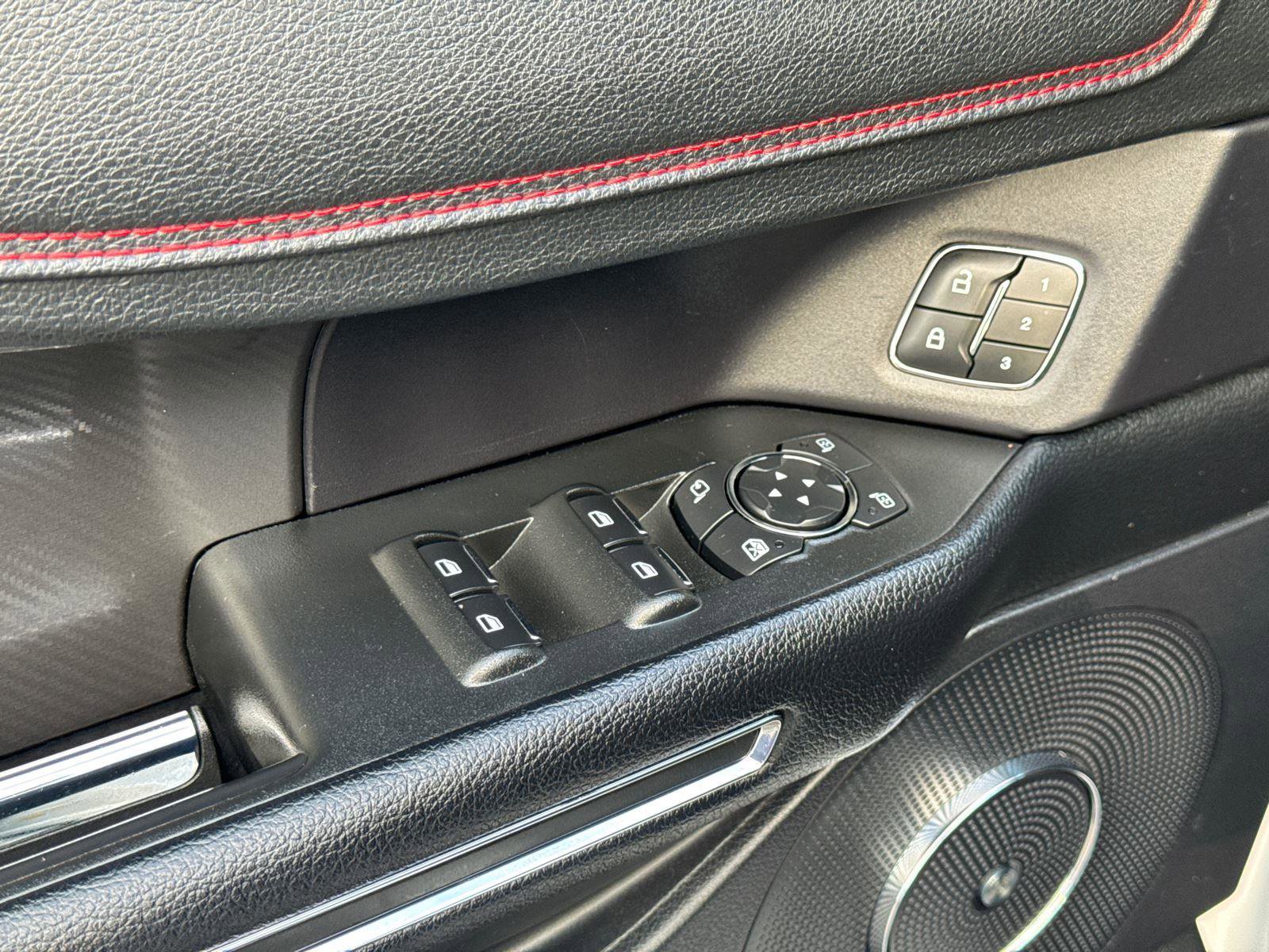 2019 Ford Expedition Limited photo 29