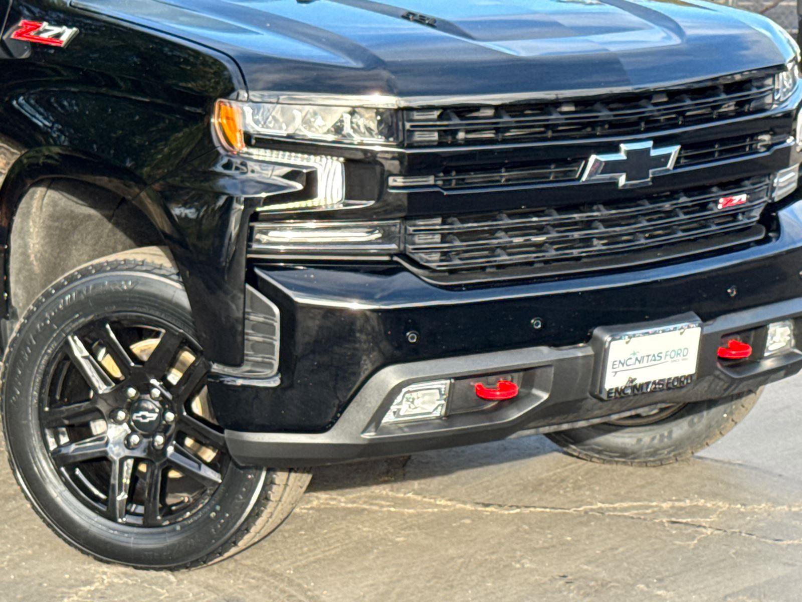 2022 Chevrolet Silverado 1500 LT Trail Boss photo 3