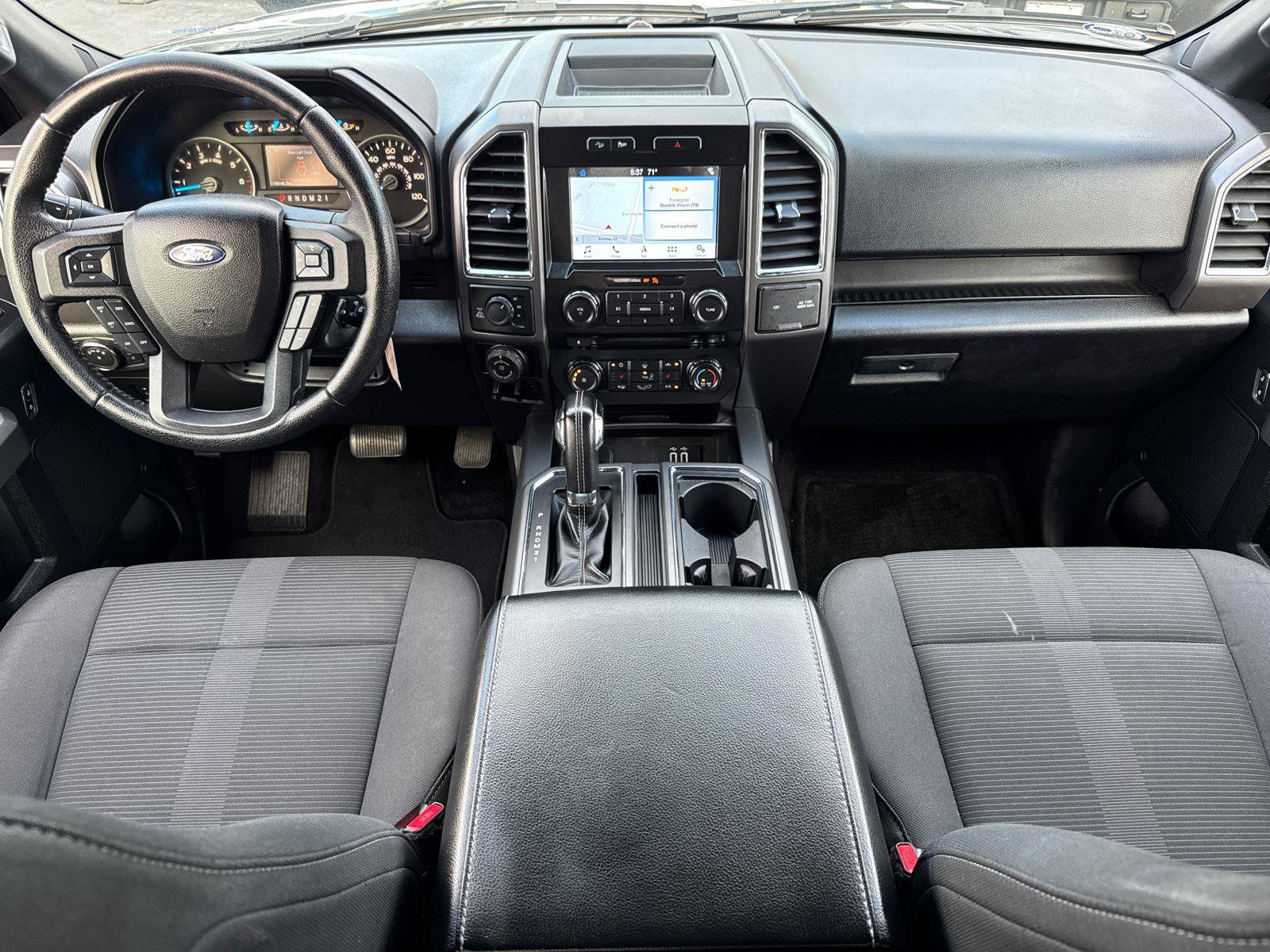 2016 Ford F-150 XLT photo 20