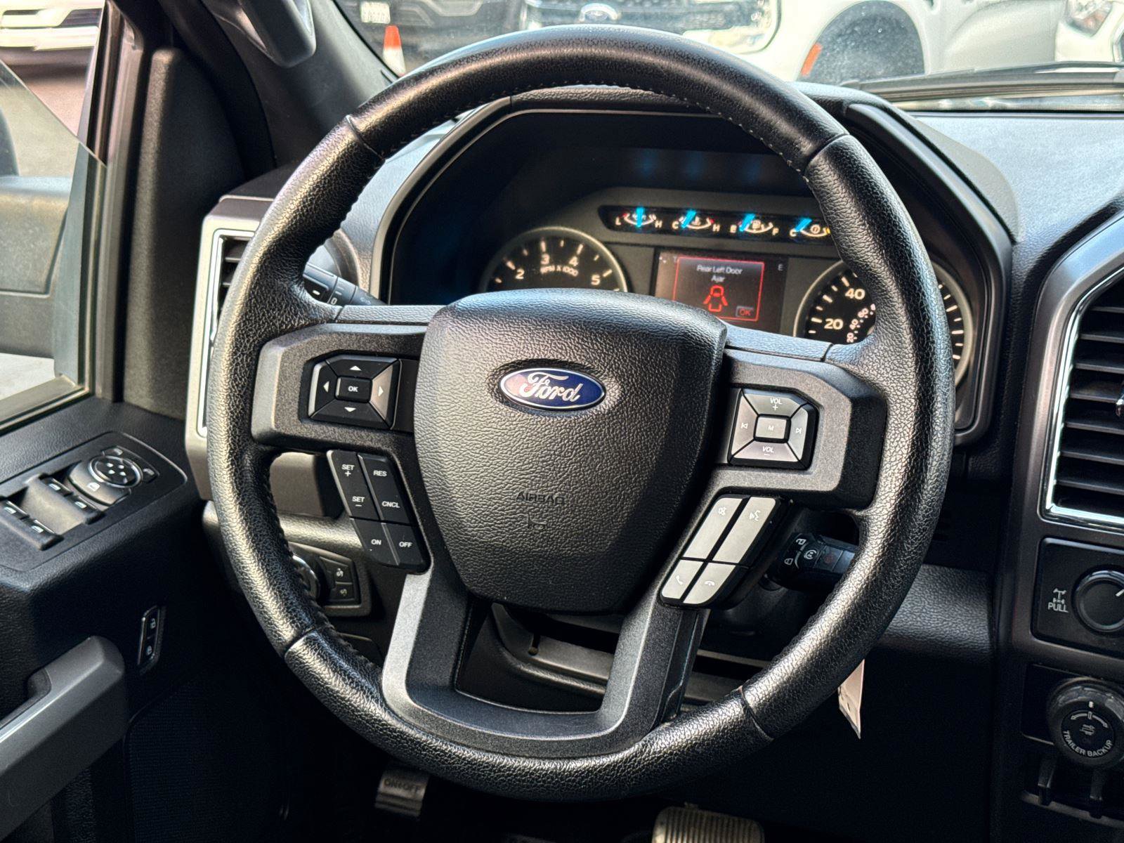 2016 Ford F-150 XLT photo 23