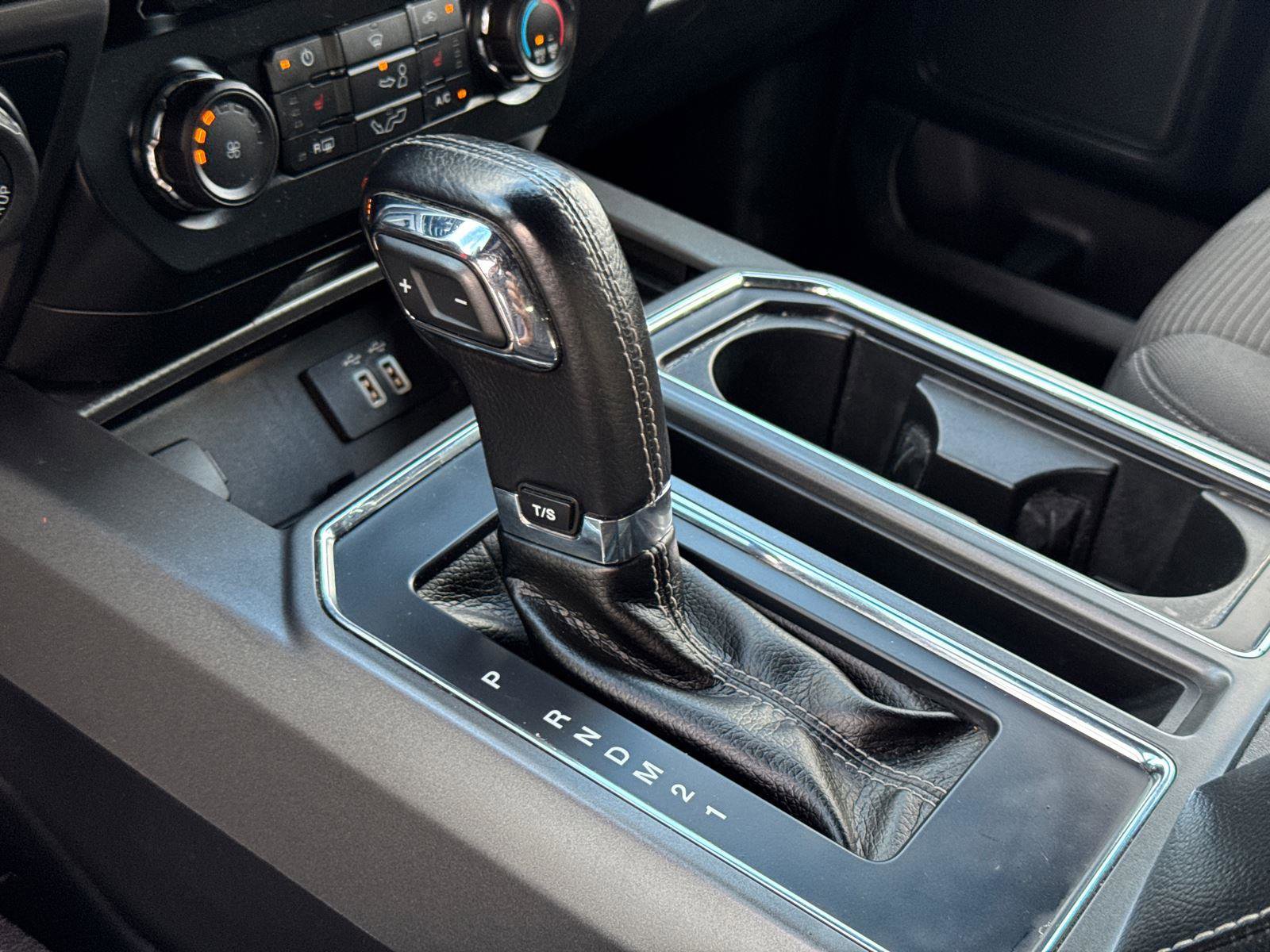 2016 Ford F-150 XLT photo 26