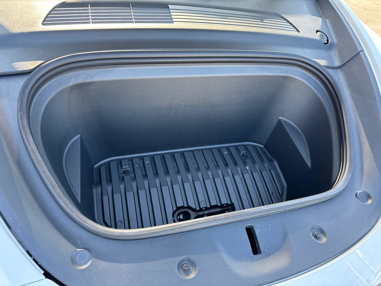 2021 Tesla Model Y Long Range photo 8