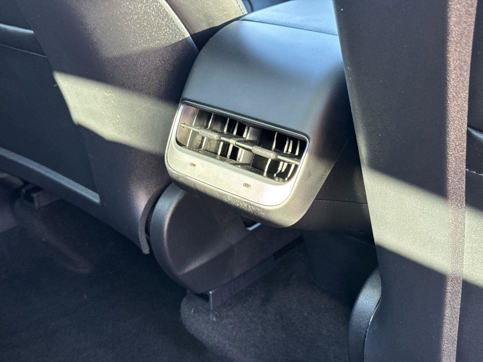 2021 Tesla Model Y Long Range photo 17