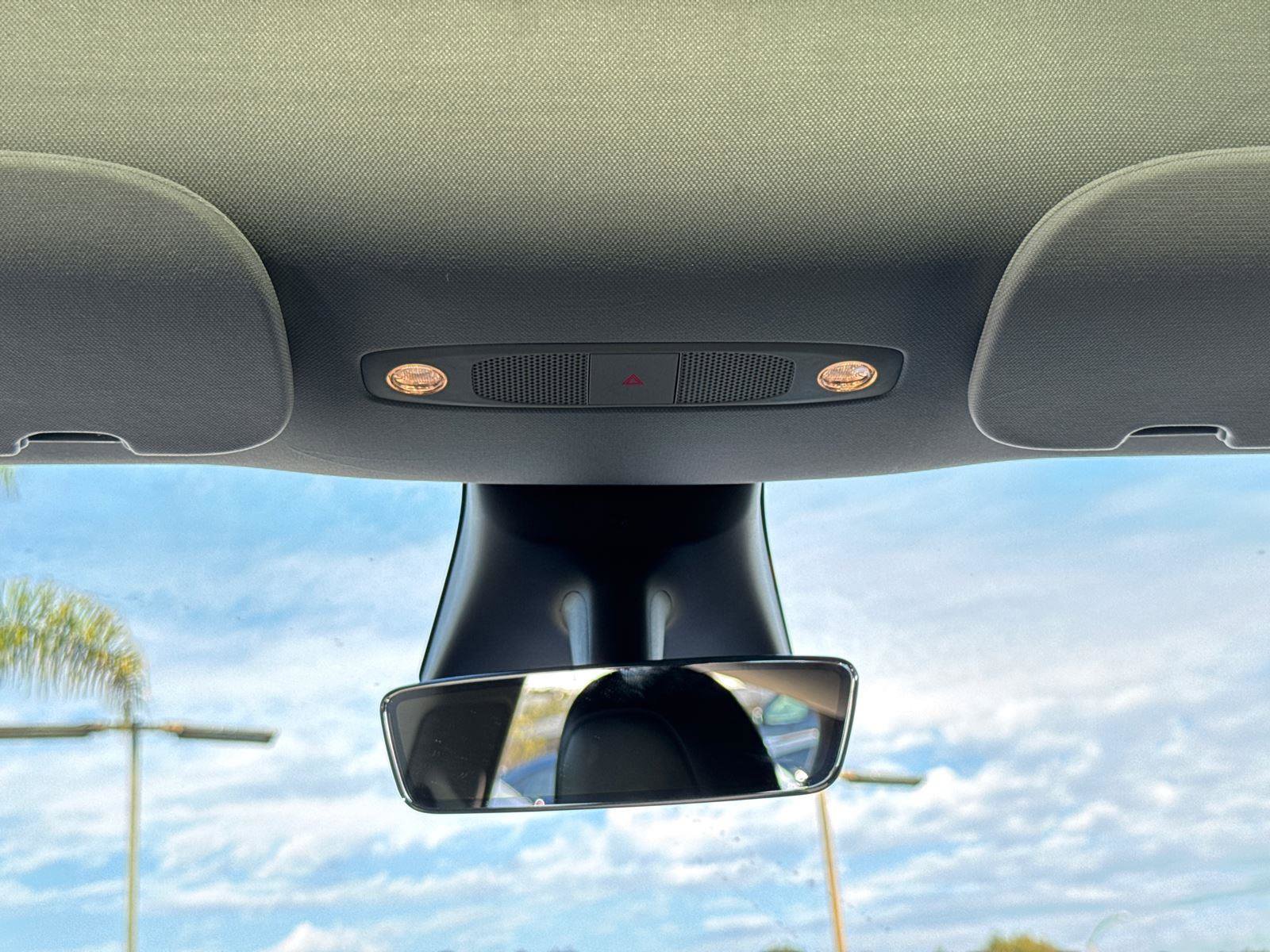 2021 Tesla Model Y Long Range photo 22