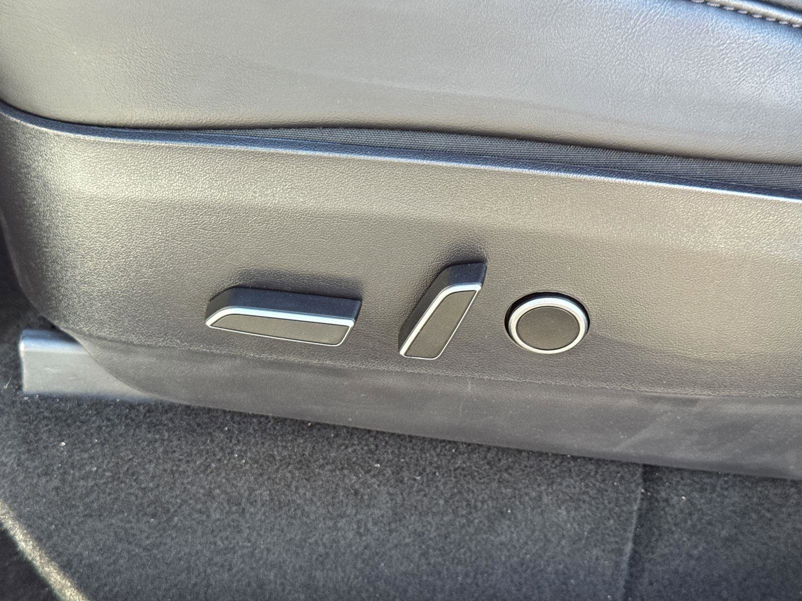 2021 Tesla Model Y Long Range photo 24