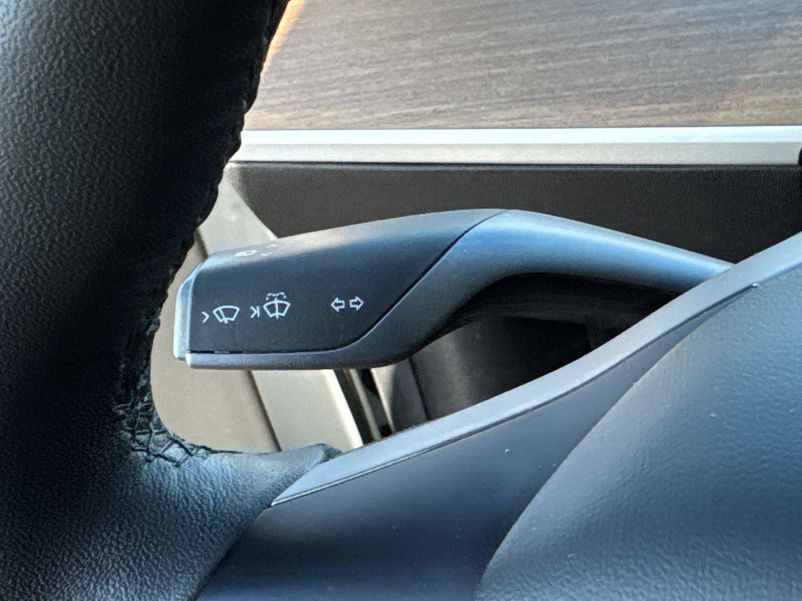 2021 Tesla Model Y Long Range photo 26