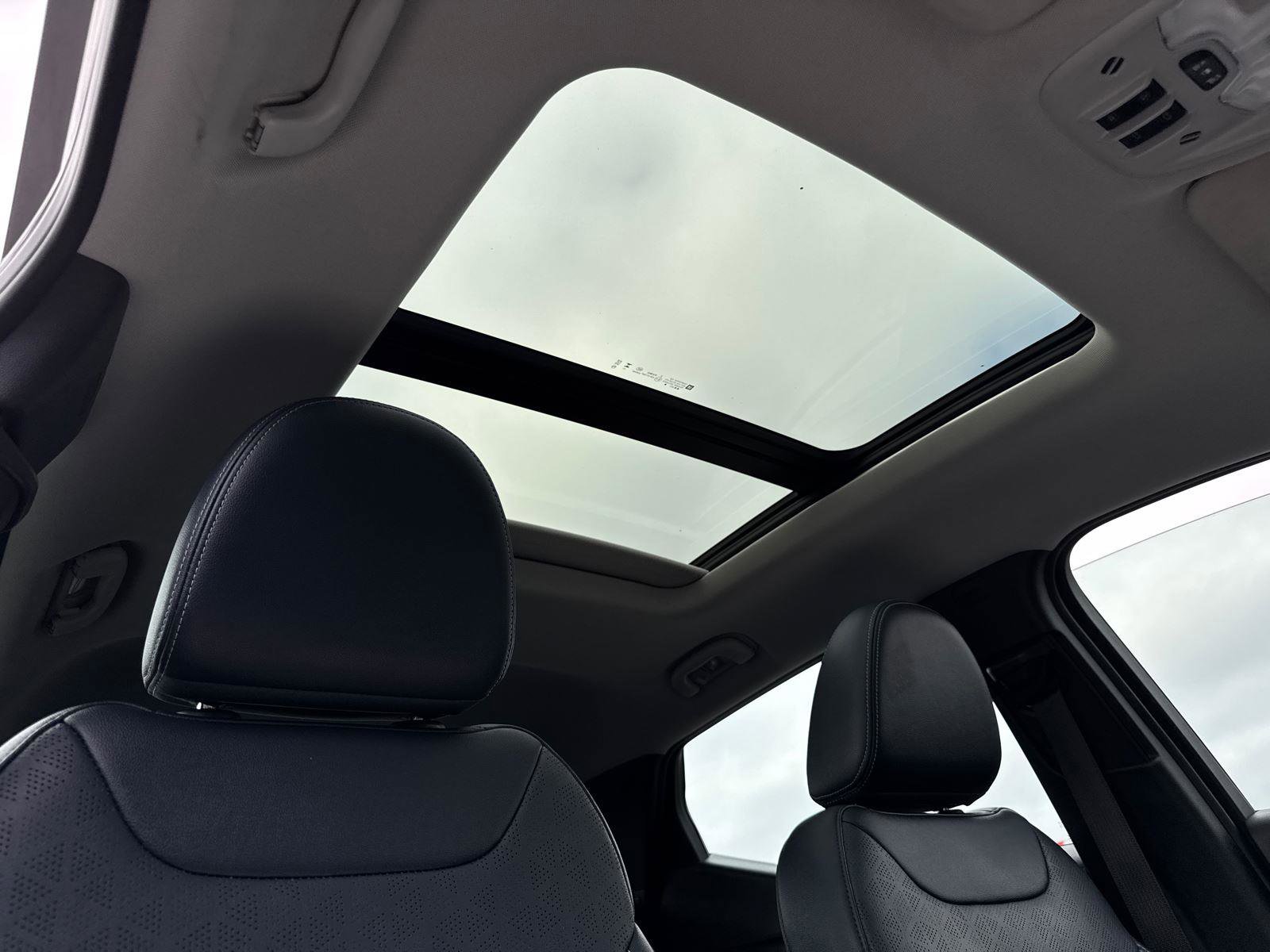 2023 Chevrolet Bolt EUV Premier photo 13