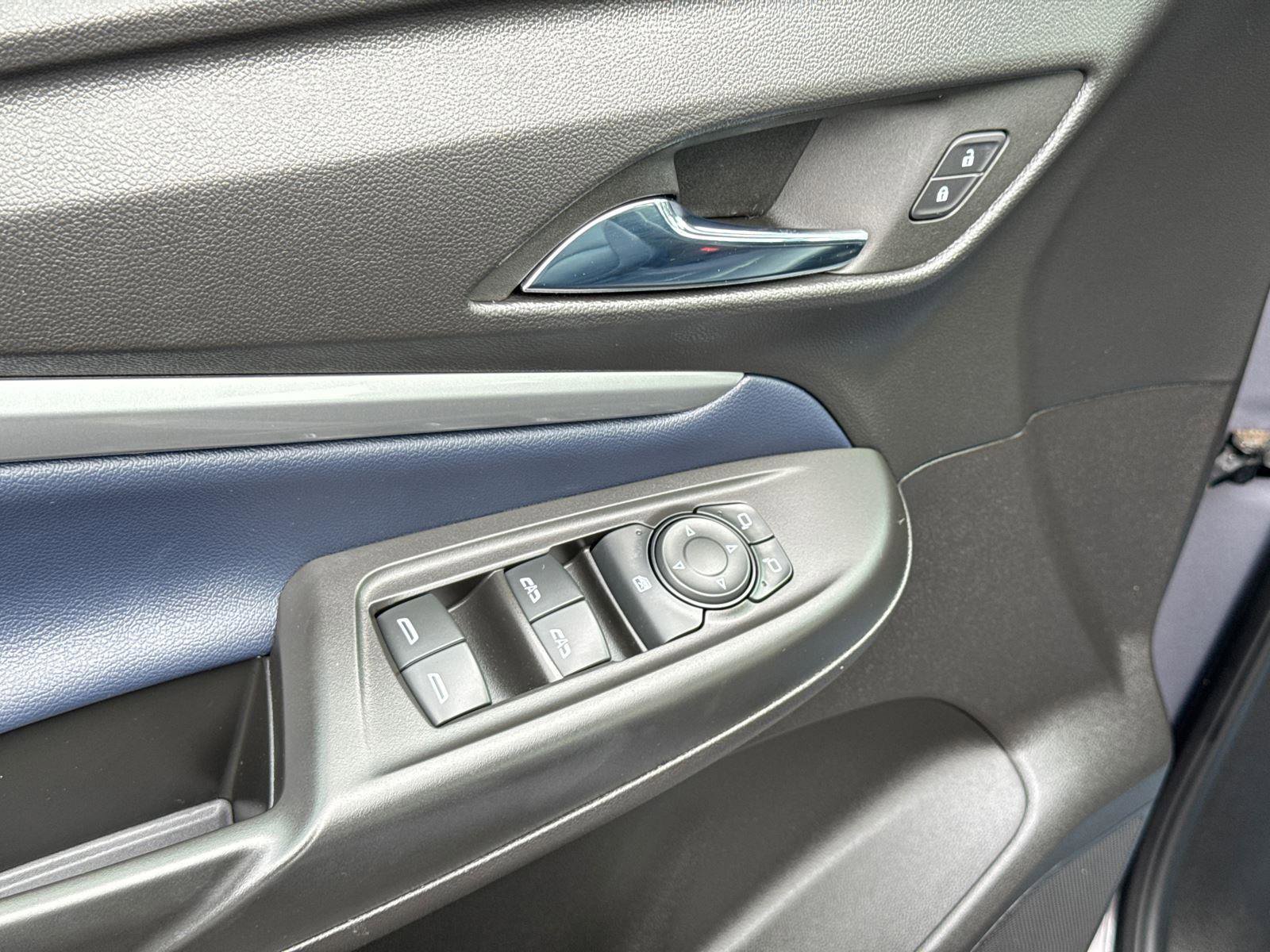 2023 Chevrolet Bolt EUV Premier photo 26
