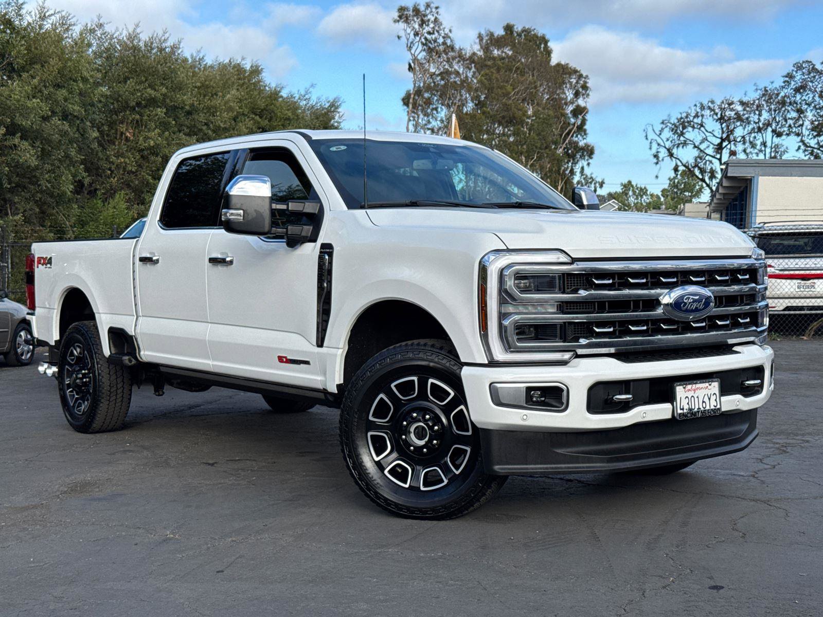 2024 Ford F-250 Platinum photo 2