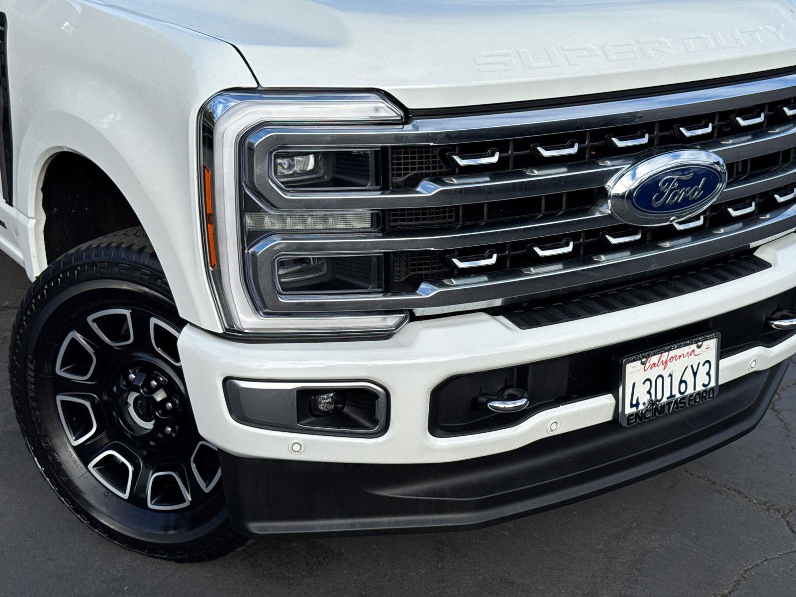 2024 Ford F-250 Platinum photo 3