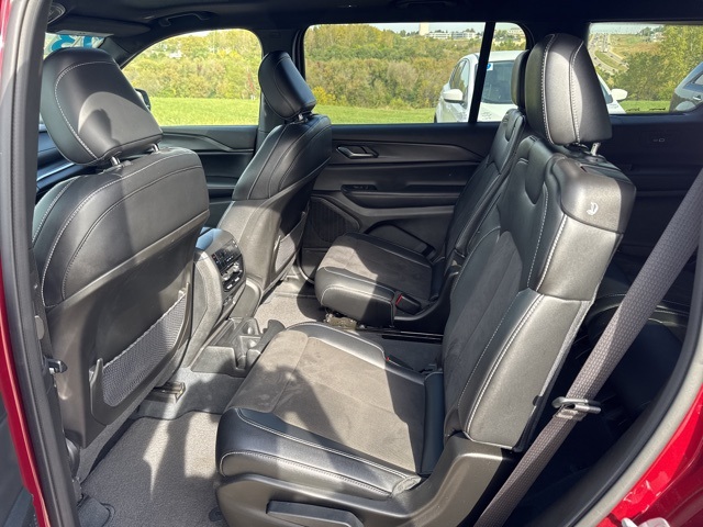 2023 Jeep Grand Cherokee Altitude photo 6