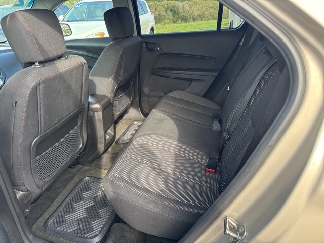 2012 Chevrolet Equinox LT photo 5
