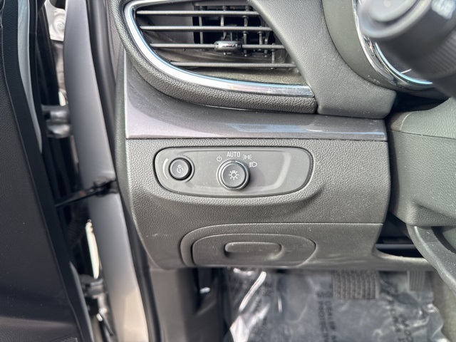 2018 Buick Encore Preferred photo 8