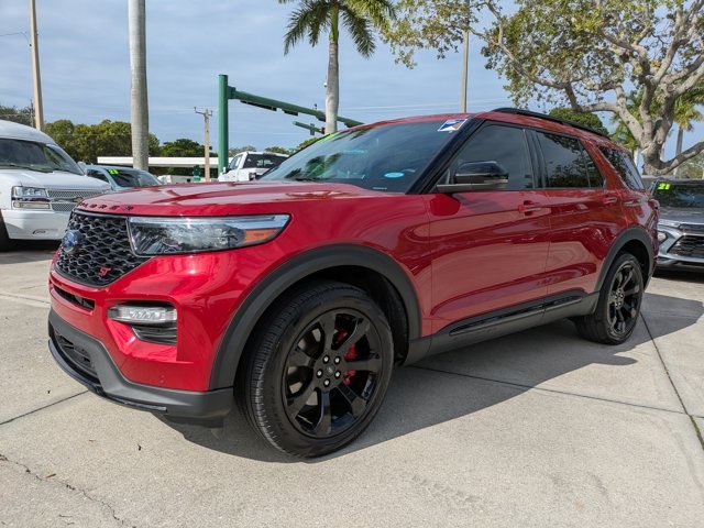 2024 Ford Explorer ST photo 3
