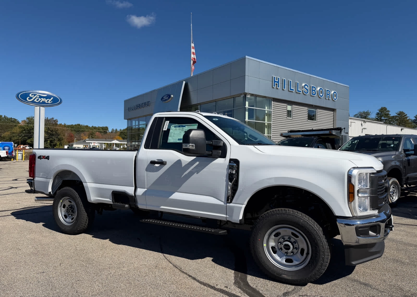 2026 Ford F-350 Super Duty XL's photo